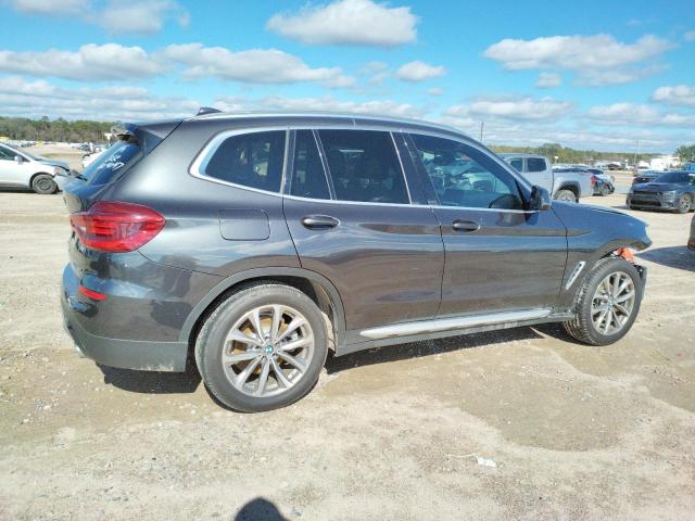 Photo 3 from auction – 2019 BMW X3 SDRIVE3 with VIN 5UXTR7C55KLR45321