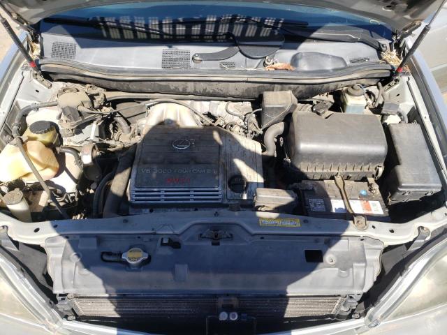 Photo 11 from auction – 2000 LEXUS RX 300 with VIN JT6GF10U9Y0072260
