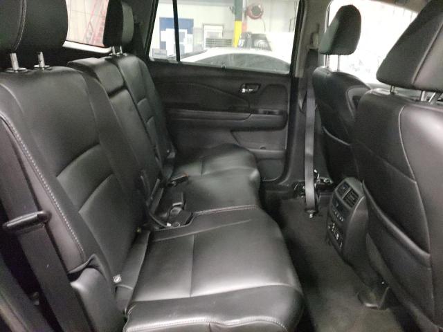 Photo 11 from auction – 2017 HONDA PILOT TOUR with VIN 5FNYF6H93HB073948