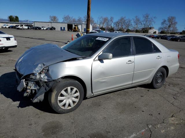 TOYOTA CAMRY LE 2005 with VIN 4T1BE32K35U561444 - Photo from auction