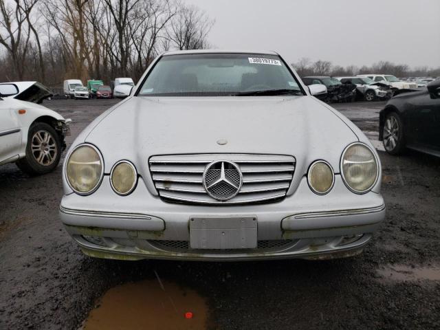 Photo 5 from auction – 2001 MERCEDES-BENZ E 320 with VIN WDBJF65J71B169430