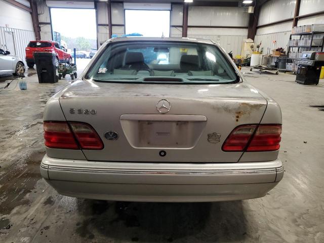Photo 6 from auction – 2001 MERCEDES-BENZ E 320 with VIN WDBJF65J11B222882