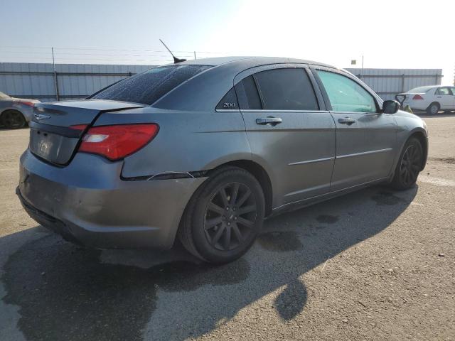 Photo 3 from auction – 2013 CHRYSLER 200 TOURIN with VIN 1C3CCBBG9DN678477