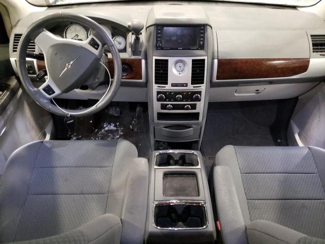 Photo 8 from auction – 2010 CHRYSLER TOWN & COU with VIN 2A4RR5D19AR398680