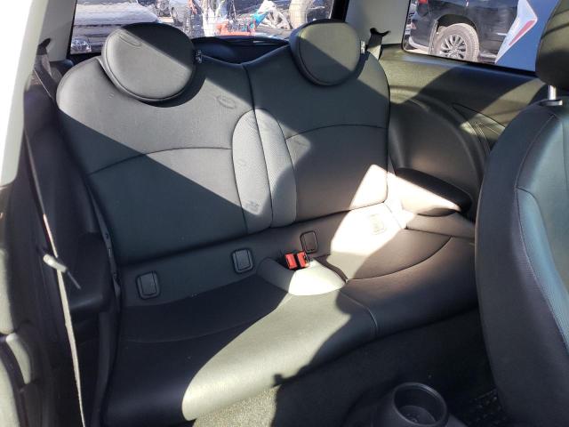 Photo 10 from auction – 2010 MINI COOPER with VIN WMWMF3C51ATZ65262
