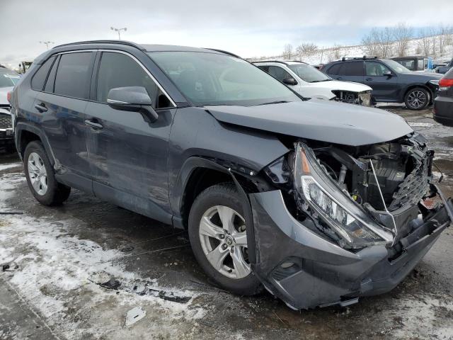 Photo 4 from auction – 2020 TOYOTA RAV4 XLE with VIN JTMP1RFV2LD061642