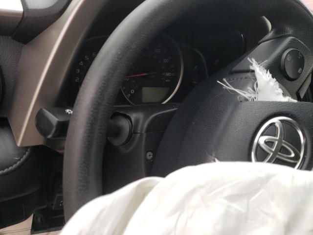 Photo 9 from auction – 2015 TOYOTA RAV4 XLE with VIN JTMRFREVXFD156241