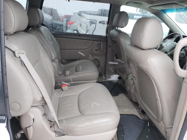 Photo 11 from auction – 2005 TOYOTA SIENNA XLE with VIN 5TDBA22C85S046771