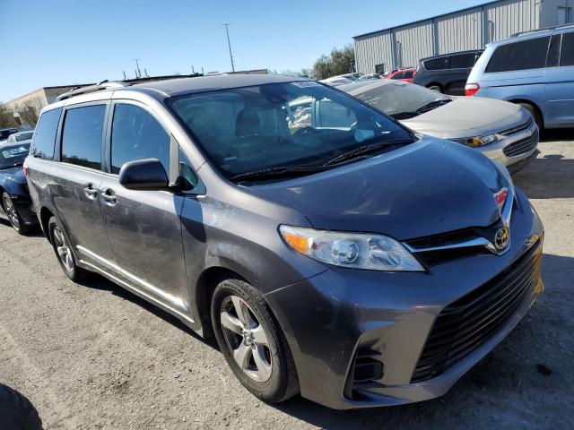 Photo 4 from auction – 2018 TOYOTA SIENNA LE with VIN 5TDKZ3DC8JS916766