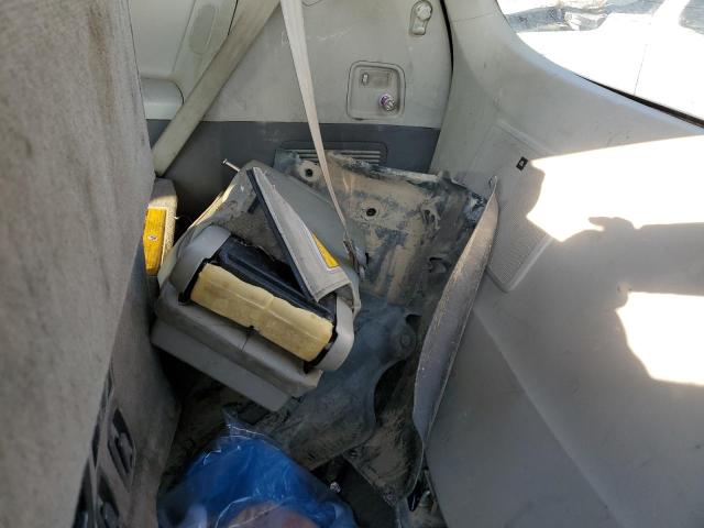 Photo 13 from auction – 2012 TOYOTA SIENNA XLE with VIN 5TDYK3DC0CS200865