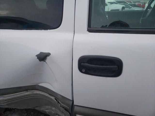 Photo 10 from auction – 2000 CHEVROLET SILVERADO with VIN 2GCEK19T7Y1170181
