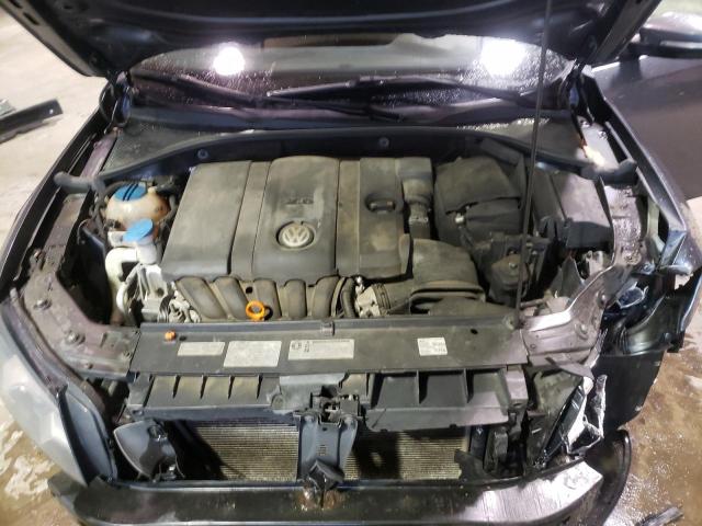 Photo 11 from auction – 2013 VOLKSWAGEN PASSAT S with VIN 1VWAP7A37DC012892