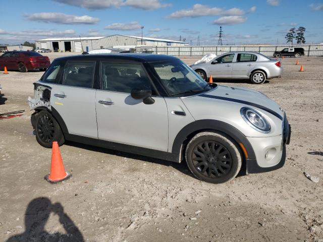 Photo 4 from auction – 2020 MINI COOPER with VIN WMWXU7C0XL2L59479