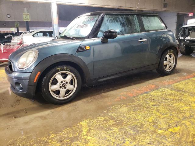 MINI COOPER 2010 with VIN WMWMF3C57ATZ66674 - Photo from auction