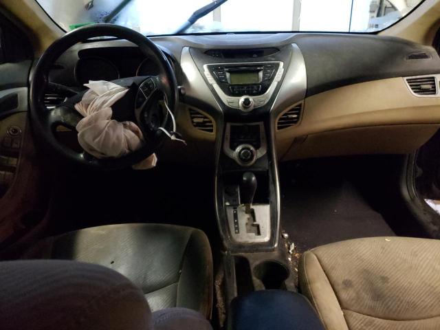 Photo 8 from auction – 2012 HYUNDAI ELANTRA GL with VIN 5NPDH4AE1CH139797
