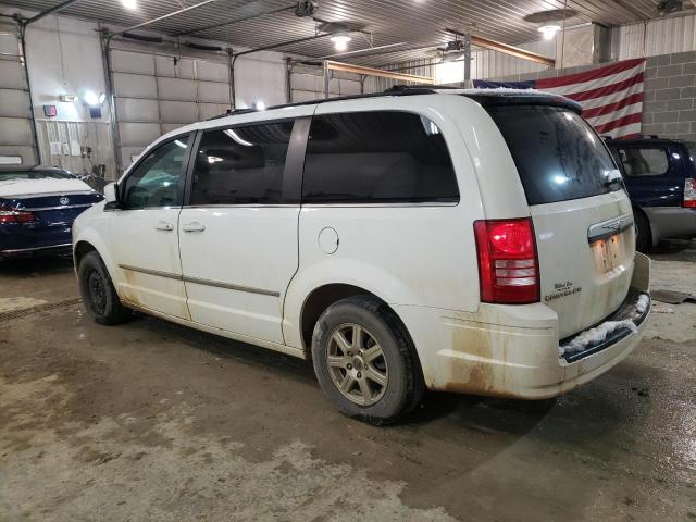 Photo 2 from auction – 2010 CHRYSLER TOWN & COU with VIN 2A4RR5D17AR432552