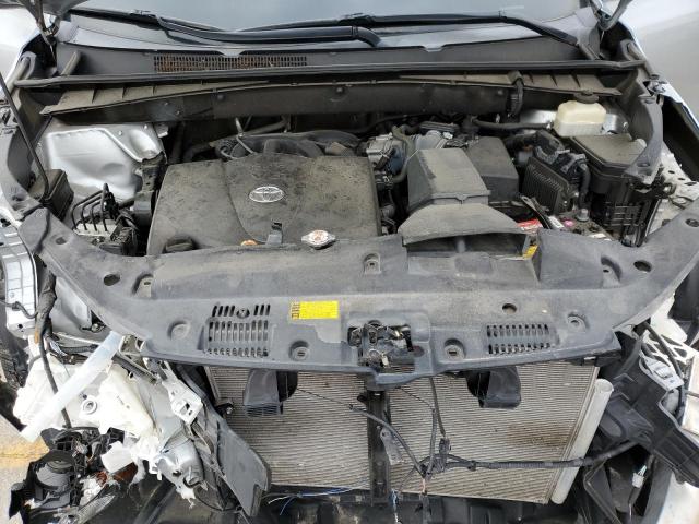 Photo 11 from auction – 2018 TOYOTA HIGHLANDER with VIN 5TDKZRFH9JS531826
