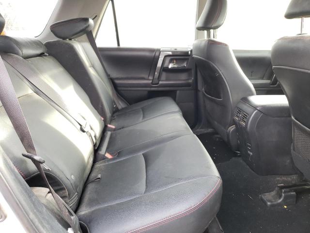 Photo 11 from auction – 2016 TOYOTA 4RUNNER SR with VIN JTEBU5JR1G5372639