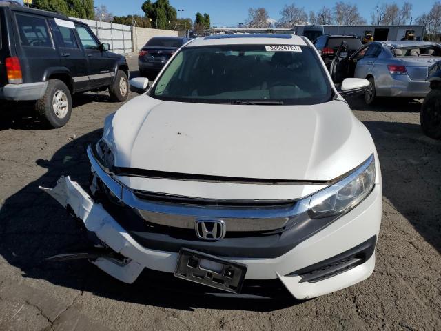 Photo 5 from auction – 2018 HONDA CIVIC EX with VIN 19XFC2F70JE205313