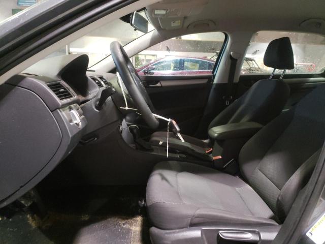 Photo 7 from auction – 2013 VOLKSWAGEN PASSAT S with VIN 1VWAP7A37DC012892
