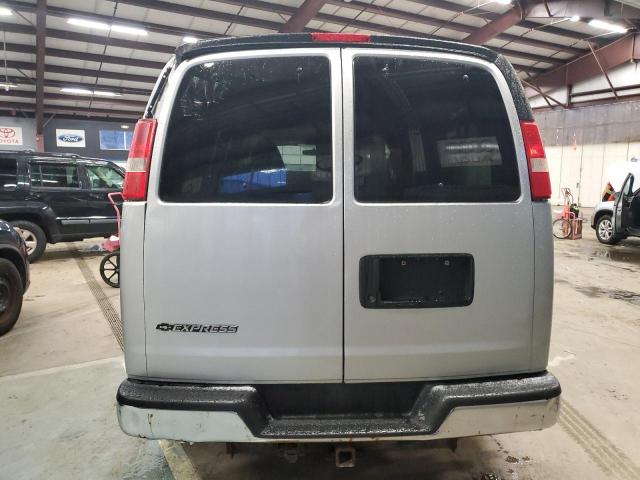 Photo 6 from auction – 2011 CHEVROLET EXPRESS with VIN 1GNSHBF46B1100826