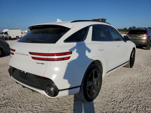 Photo 3 from auction – 2022 GENESIS GV70 BASE with VIN KMUMCDTC6NU032180