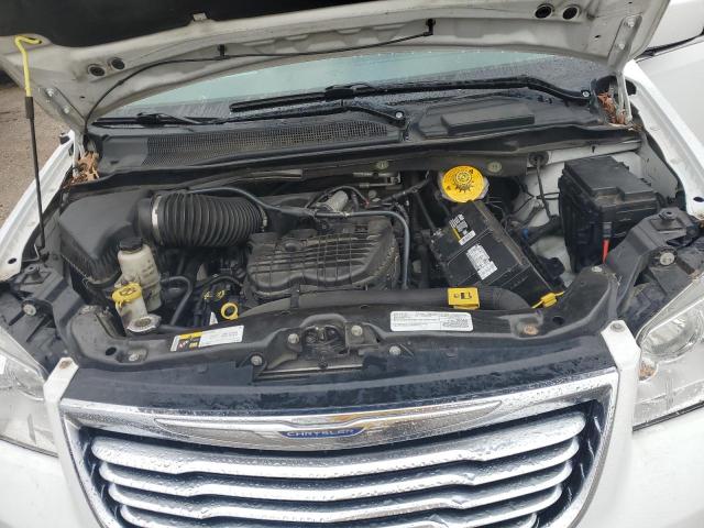 Photo 12 from auction – 2016 CHRYSLER TOWN & COU with VIN 2C4RC1BG6GR230169