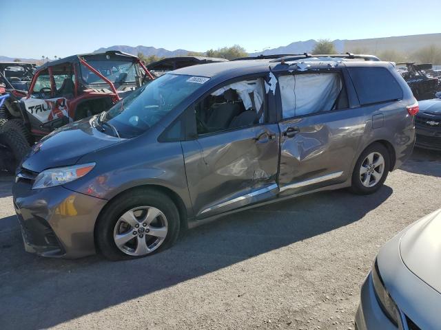 TOYOTA SIENNA LE 2018 with VIN 5TDKZ3DC8JS916766 - Photo from auction