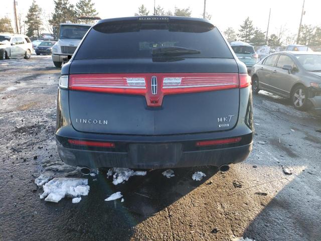 Photo 6 from auction – 2017 LINCOLN MKT with VIN 2LMHJ5NK9HBL00377