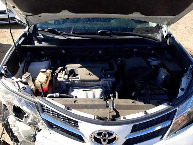 Photo 11 from auction – 2015 TOYOTA RAV4 XLE with VIN JTMRFREV0FJ047191
