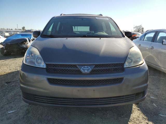 Photo 5 from auction – 2004 TOYOTA SIENNA LE with VIN 5TDBA23C94S006437