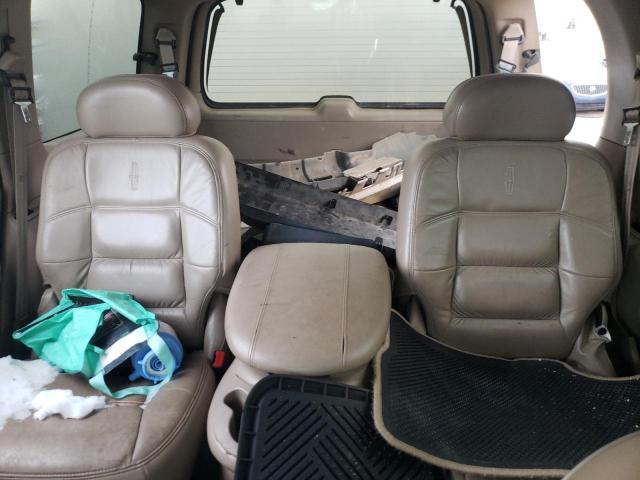 Photo 10 from auction – 2000 LINCOLN NAVIGATOR with VIN 5LMPU28A8YLJ05917