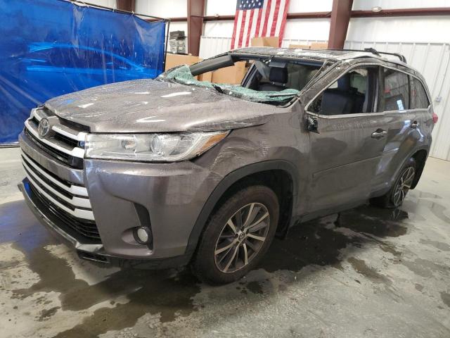 TOYOTA HIGHLANDER 2019 with VIN 5TDJZRFH3KS928607 - Photo from auction