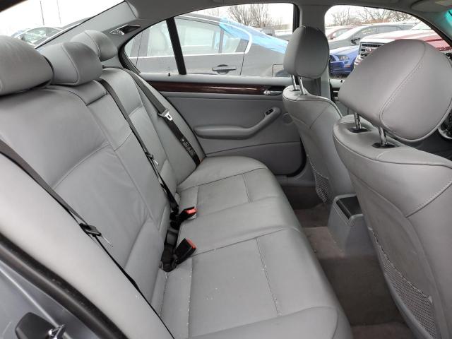 Photo 10 from auction – 2005 BMW 330 XI with VIN WBAEW53435PG12448