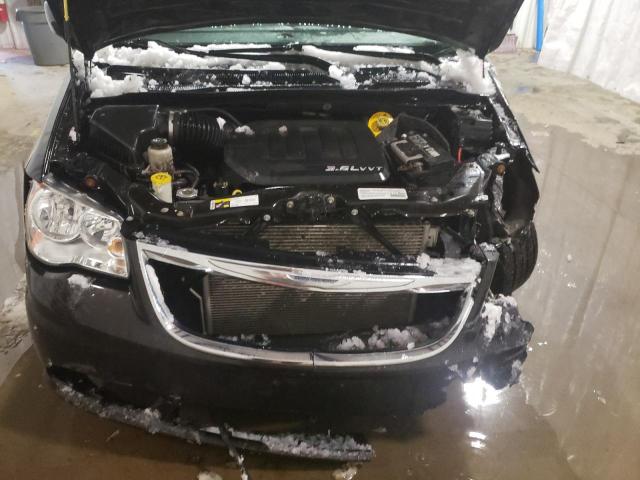 Photo 12 from auction – 2014 CHRYSLER TOWN & COU with VIN 2C4RC1BG2ER467092