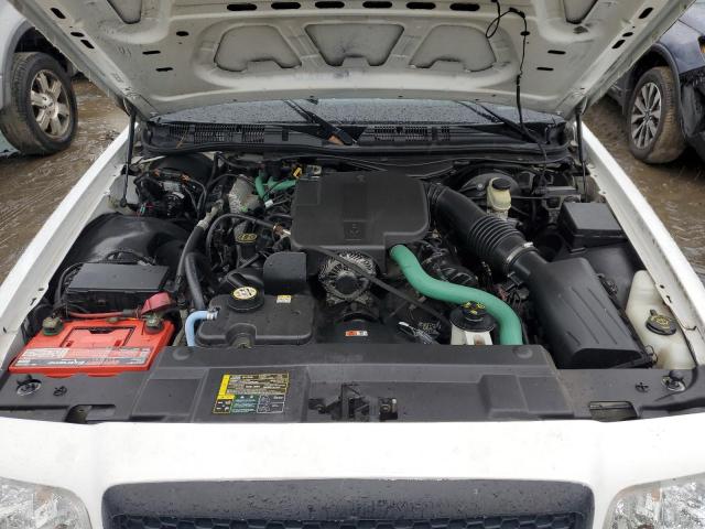 Photo 11 from auction – 2004 FORD CROWN VICT with VIN 2FAFP71W44X180808
