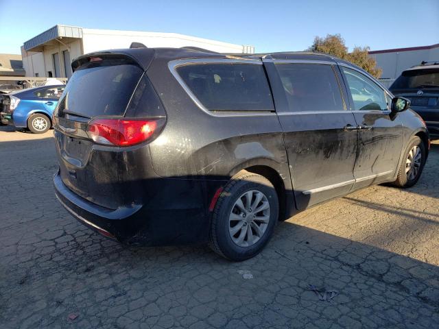 Photo 3 from auction – 2017 CHRYSLER PACIFICA T with VIN 2C4RC1BGXHR613193
