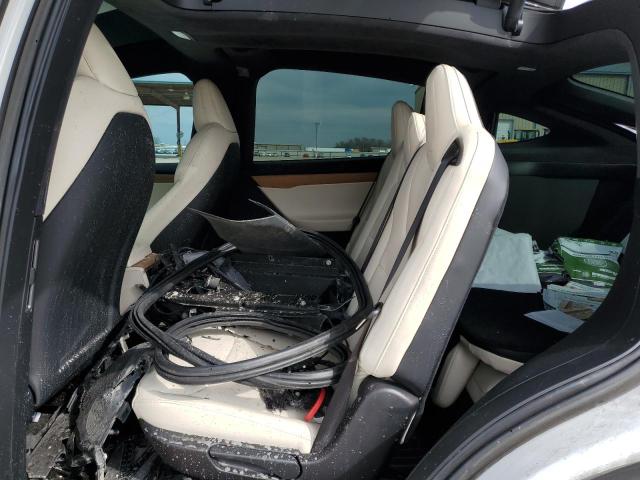Photo 11 from auction – 2020 TESLA MODEL X with VIN 5YJXCAE28LF302826
