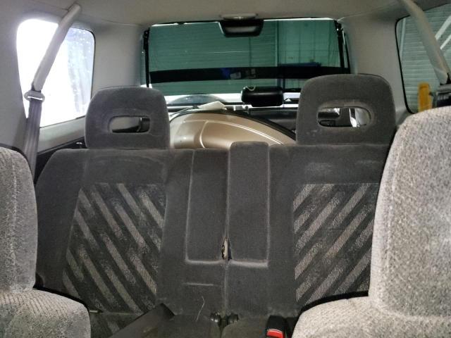 Photo 10 from auction – 2000 HONDA CR-V with VIN JHLRD1870YC038344