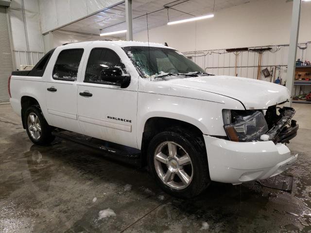 Photo 4 from auction – 2011 CHEVROLET AVALANCHE with VIN 3GNTKEE35BG321688