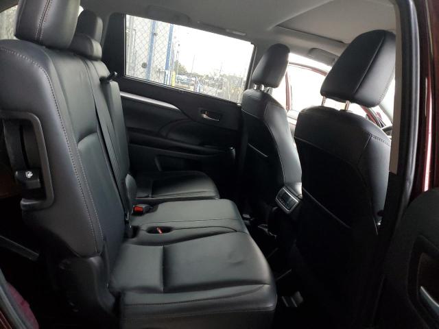 Photo 11 from auction – 2018 TOYOTA HIGHLANDER with VIN 5TDJZRFH3JS865989