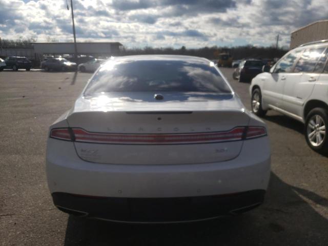 Photo 6 from auction – 2017 LINCOLN MKZ RESERV with VIN 3LN6L5E92HR620989