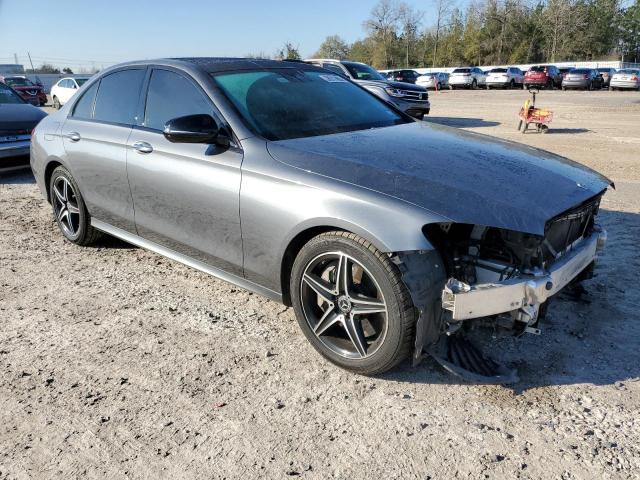 Photo 4 from auction – 2018 MERCEDES-BENZ E 300 with VIN WDDZF4JB2JA470626