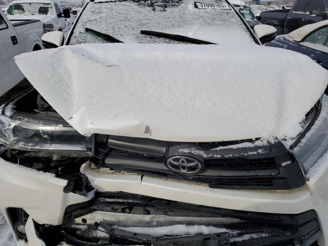 Photo 11 from auction – 2017 TOYOTA HIGHLANDER with VIN 5TDJZRFH3HS379015