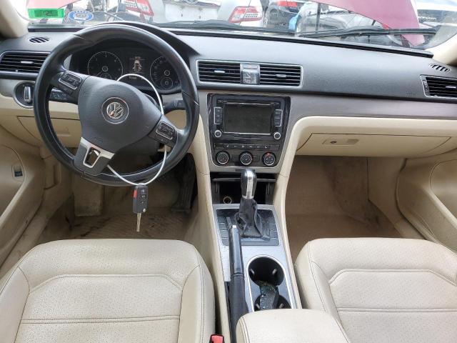 Photo 8 from auction – 2015 VOLKSWAGEN PASSAT SE with VIN 1VWBV7A33FC020873