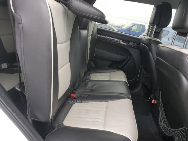 Photo 11 from auction – 2013 KIA SORENTO SX with VIN 5XYKWDA25DG349928