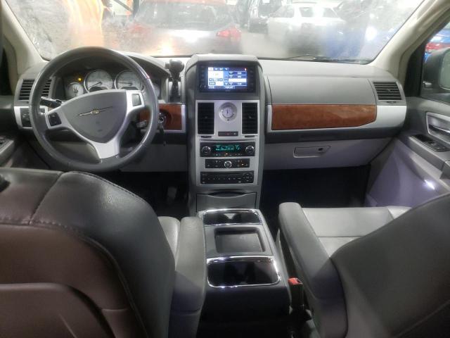 Photo 8 from auction – 2009 CHRYSLER TOWN & COU with VIN 2A8HR54159R614000