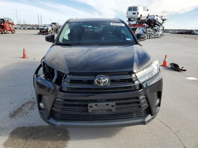 Photo 5 from auction – 2017 TOYOTA HIGHLANDER with VIN 5TDKZRFHXHS213644