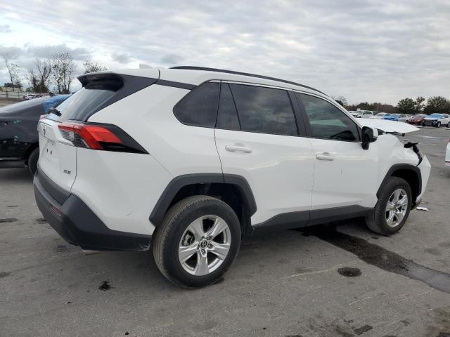 Photo 3 from auction – 2021 TOYOTA RAV4 XLE with VIN 2T3W1RFVXMC166947