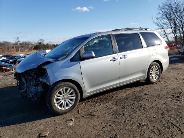 Photo 1 from auction – 2014 TOYOTA SIENNA XLE with VIN 5TDYK3DC2ES433584
